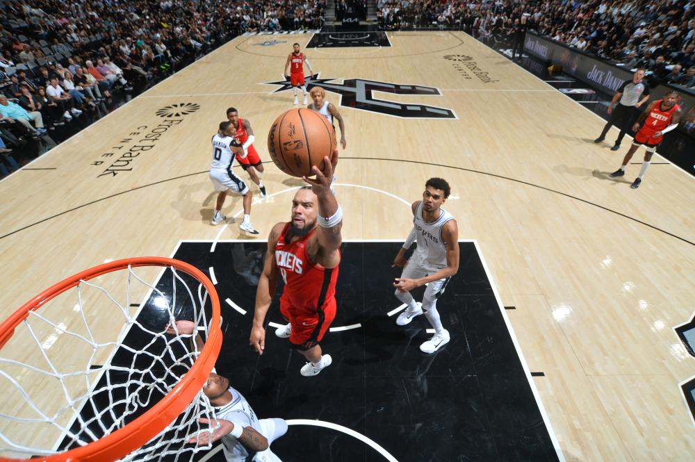 社媒发出告 社媒发出告