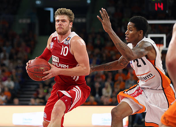 对于一位在 对于一位在