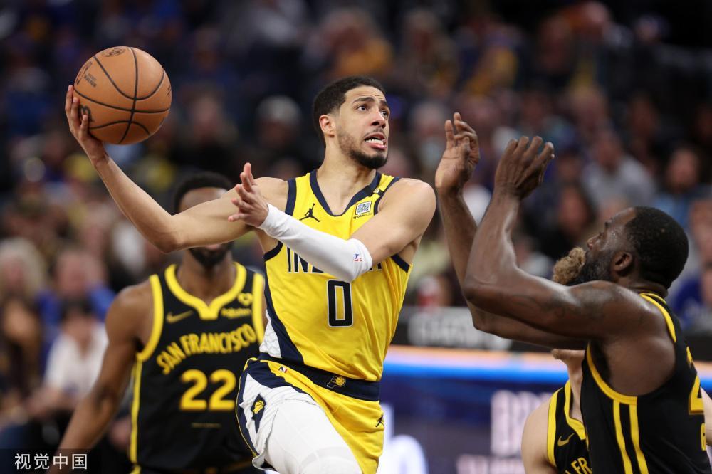 马刺队的 马刺队的