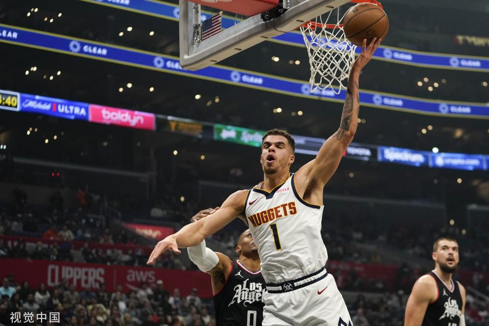 伊朗队的成 伊朗队的成